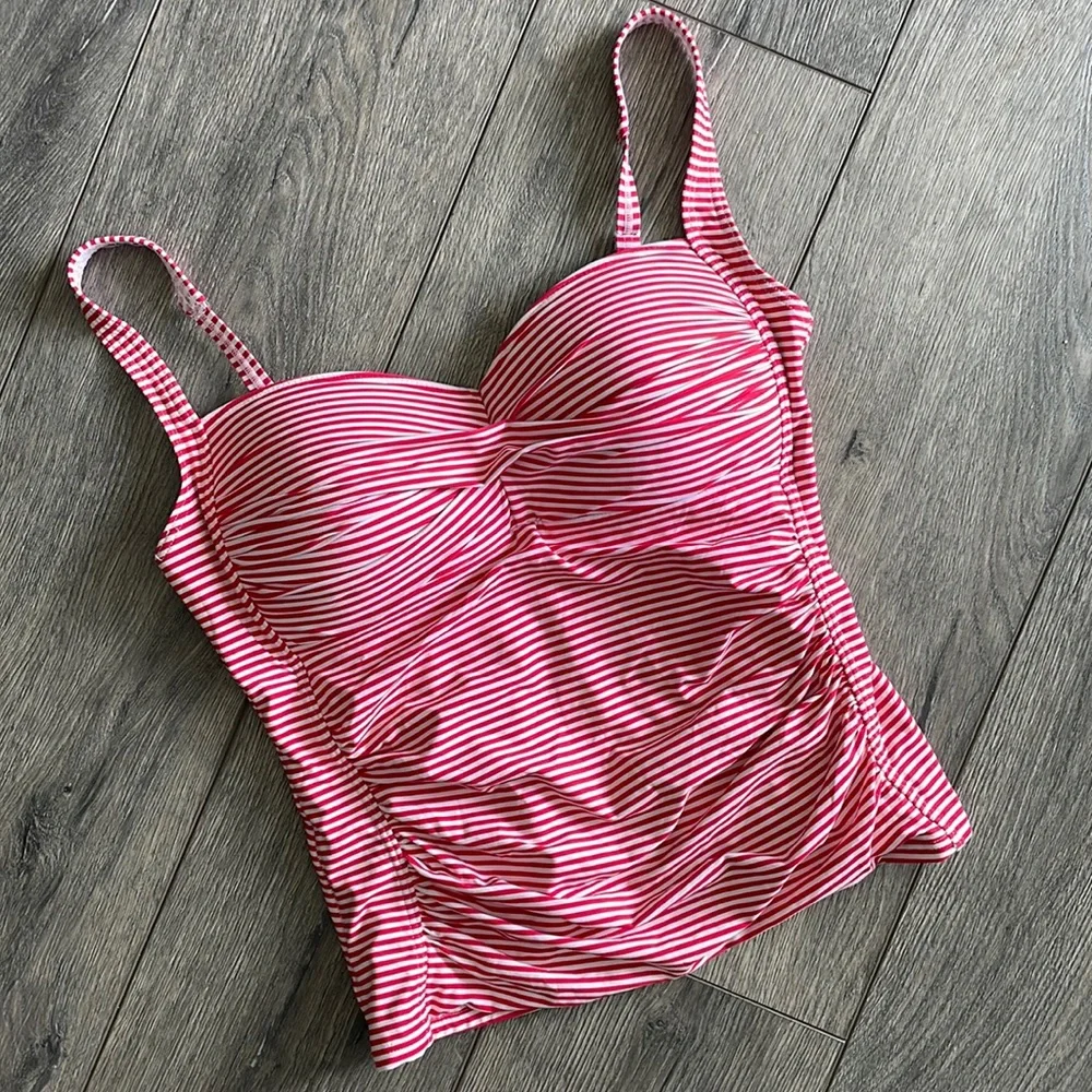 Nip Tuck swim size 12 red and white striped top